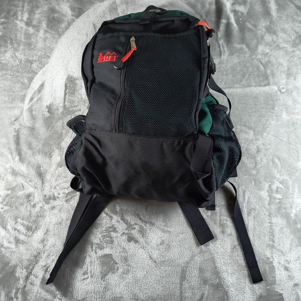 Vintage REI Hiking Backpack Black Green Padded Camping Outdoor Daypack Bag